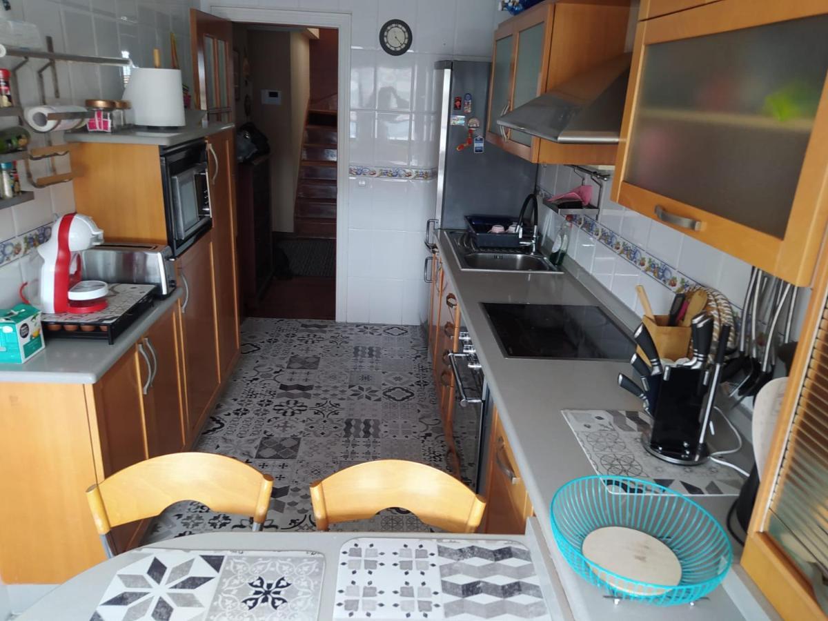 Ferienwohnung Duplex Amplio,Parking Wifi, 2 Terrazas, Bien Conectado Con Playas, Zona Segura Vigo Exterior foto