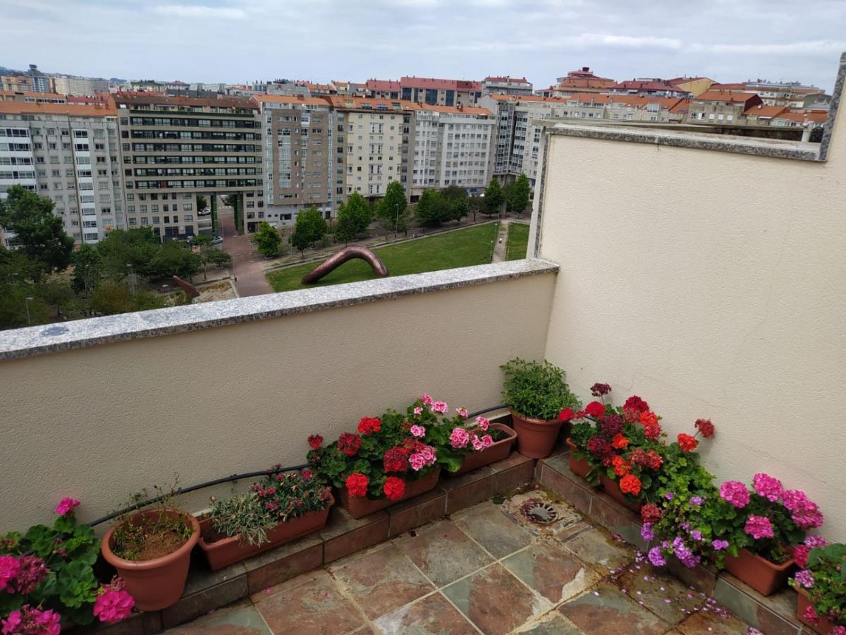 Ferienwohnung Duplex Amplio,Parking Wifi, 2 Terrazas, Bien Conectado Con Playas, Zona Segura Vigo Exterior foto